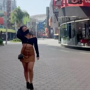 Meet your Posher, Caitana